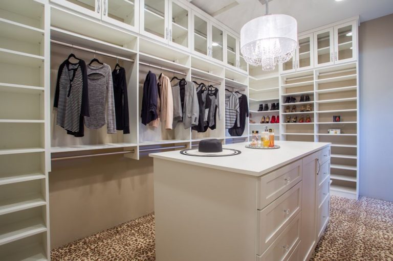 The Essential Guide to Hiring a Closet Designer: Transform Your Space with Customized Storage Solutions